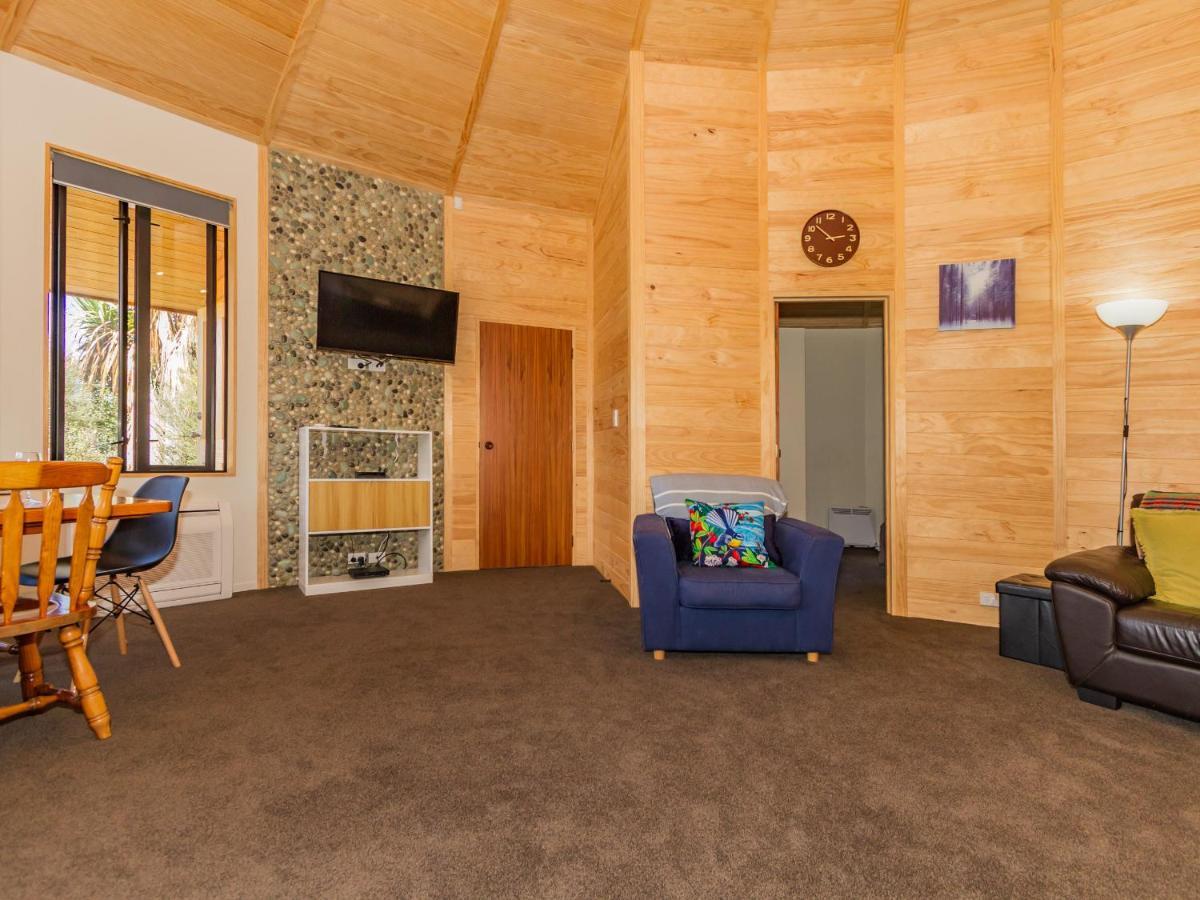 The Snowglobe - Ohakune Modern Yurt Style Chalet Kültér fotó